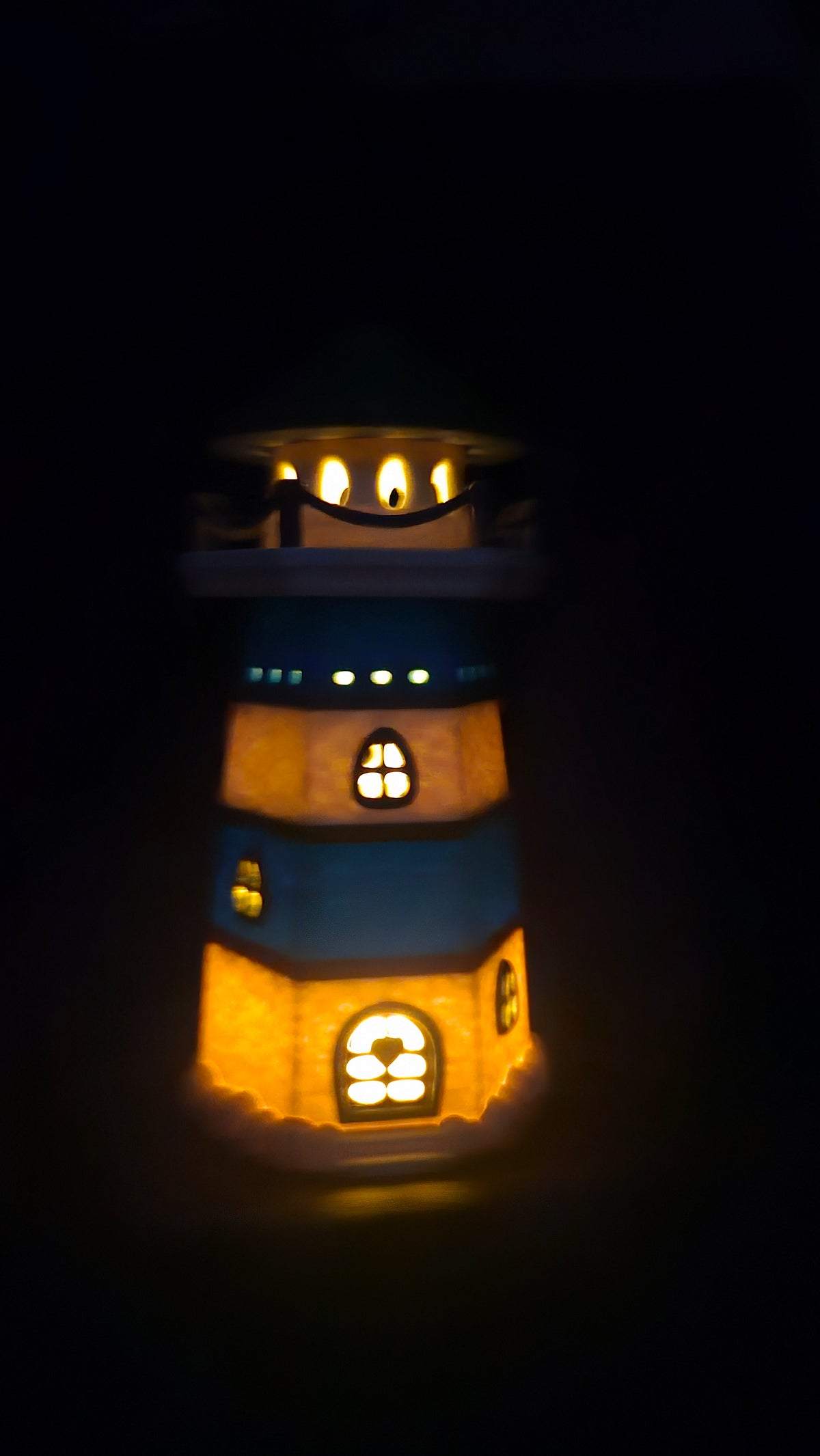 ⚓ Leuchtturm mit LED-Beleuchtung – maritimes Licht für dein Zuhause ⚓